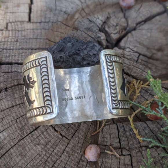 Sterling silver cuff bracelet, handmade by Navajo silversmith Rosco Scott. - Picture 5 of 6